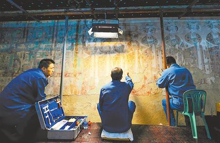 莫高窟記得，“飛天”記得…… ——敦煌研究院文物保護利用群體素描