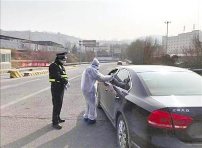 日夜堅(jiān)守，他們的“抗疫十二時(shí)辰”