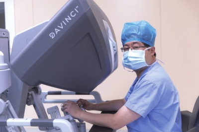 蘭大二院院長(zhǎng)王?。捍筢t(yī)精誠(chéng)“微視野”下可有大作為