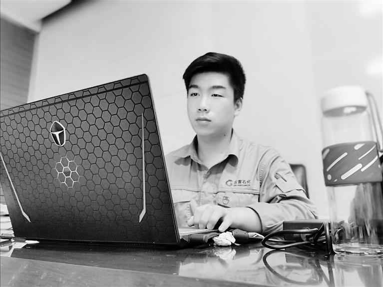 總書記的話兒記心間丨還沒畢業(yè)，工作就落實(shí)了!