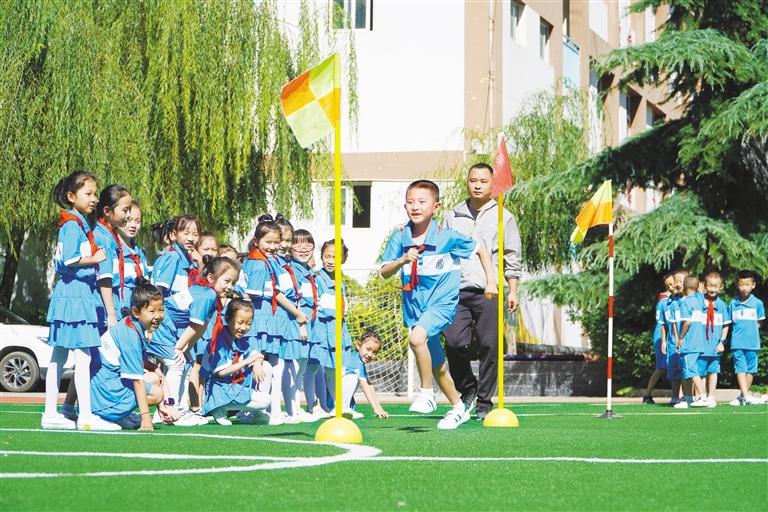 我們開學(xué)了！