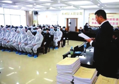 天水秦州區(qū)開審18人涉惡案 被控涉嫌敲詐勒索、尋釁滋事、開設賭場等