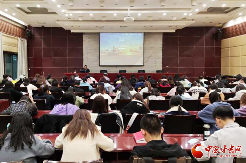 《玉帛之路、青銅之路與“金玉良緣”“金聲玉振”的文化原型》報(bào)告會(huì)在西北師范大學(xué)舉行