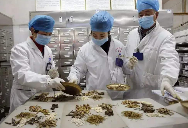 新冠肺炎疫情人物同防市民如何做？請看這里！