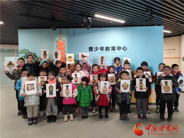 博物館里過(guò)臘八 武威這些孩子用五谷拼文物！