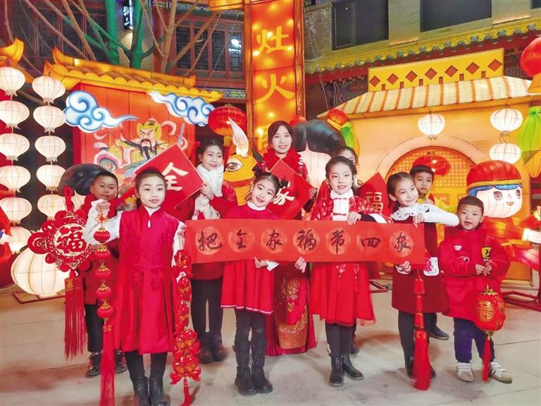 中共蘭州市委宣傳部出品 原創(chuàng)音樂電視《全家?！?向全市人民拜年！