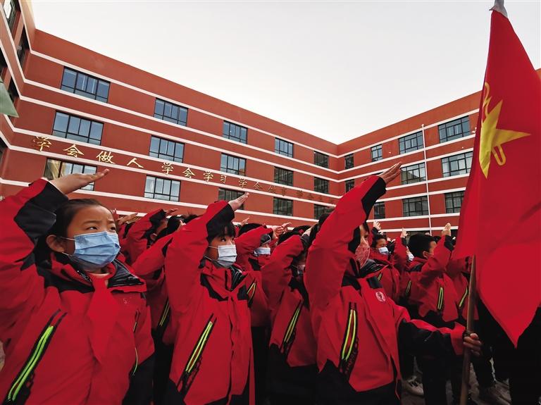 “犇”向新學期！來看蘭州娃的開學第一課