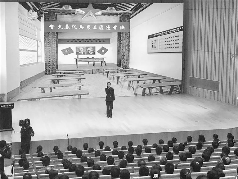 蘭州市開展“學(xué)黨史、頌黨恩、跟黨走”紅色文化進(jìn)校園活動(dòng)