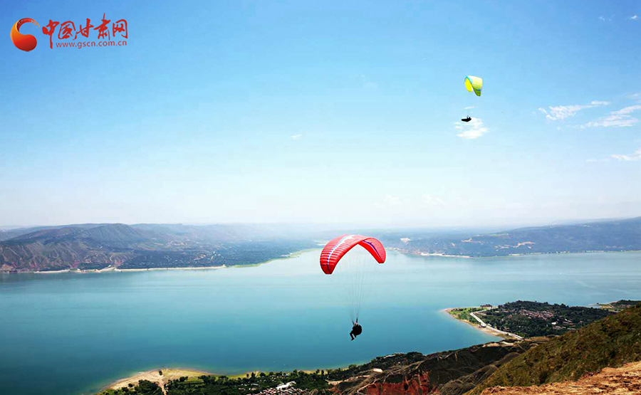 【五一游甘肅】這個(gè)五一，我在宛若游龍繞山行的黃河畔等你