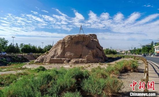 圖為沙州郡城遺址公園古遺址?！⊥醣筱y 攝