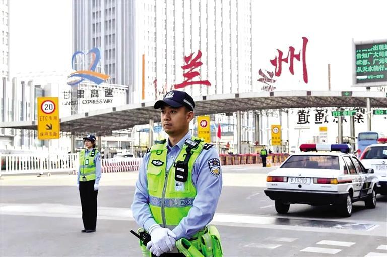 蘭州公安推動“我為群眾辦實(shí)事”實(shí)踐活動走深走實(shí)