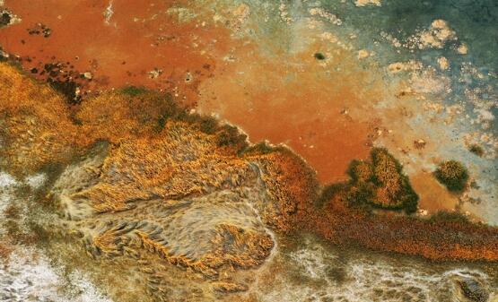 【“飛閱”中國】航拍明塘湖濕地：“煙霞火?！彼仆庑乔?>
        </a><em>【“飛閱”中國】航拍明塘湖濕地：“煙霞火海”似外星球</em></li>
    <li><a  target=