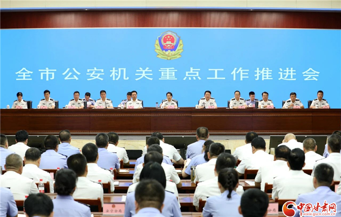 首個(gè)查處酒駕醉駕交通違法行為統(tǒng)一行動日 甘肅公安交警查處違法行為142起