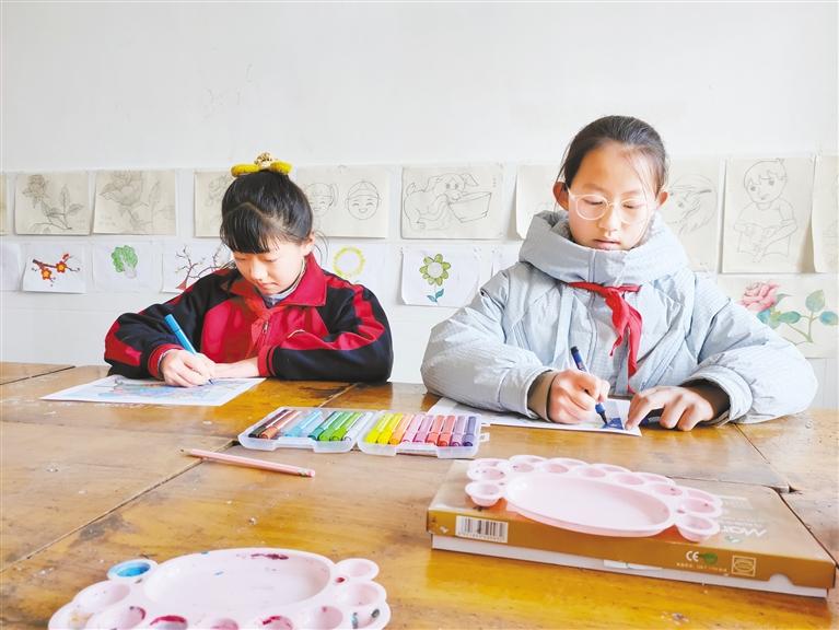 甘肅這兩名小朋友，被太空中亞平老師點了名