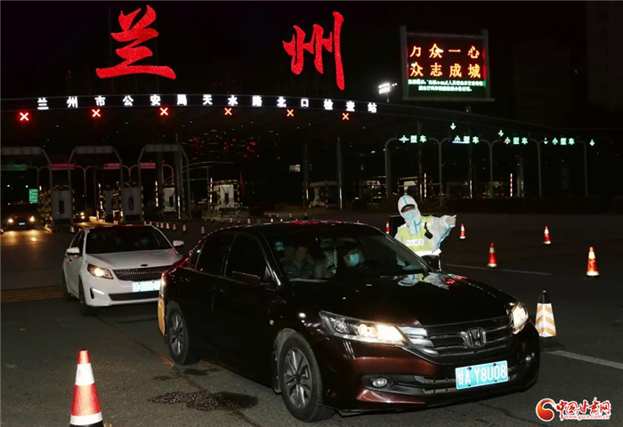 強化“六控一體化”創(chuàng)建思路 蘭州公安著力打造社會治安防控體系建設(shè)“蘭州樣版”