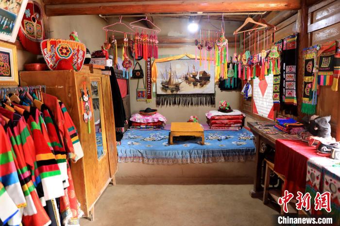 圖為土族文化展示?！⊙Φ?攝