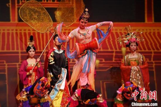 2023年第六屆敦煌文博會期間，系列演藝上演。(資料圖)李亞龍 攝